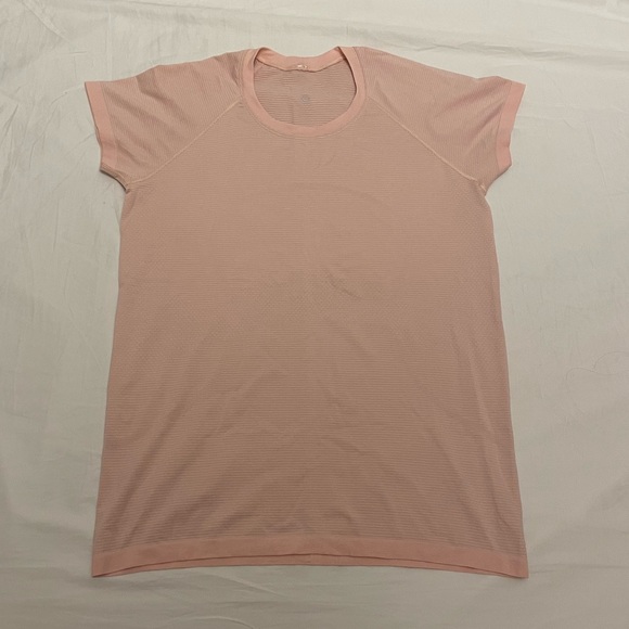 Swiftly Tech Short-Sleeve Shirt 2.0 - Picture 3 of 3